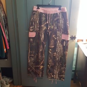 Camo sweat pants with pink accents